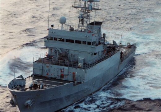 O buque ‘Atalaya’, da Armada Española, visitará Laxe o vindeiro mércores